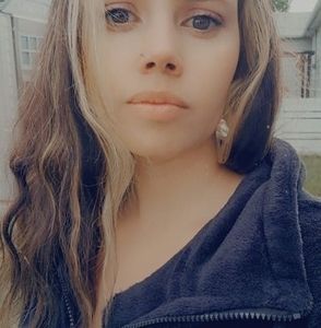 Meet your Posher, Danisha